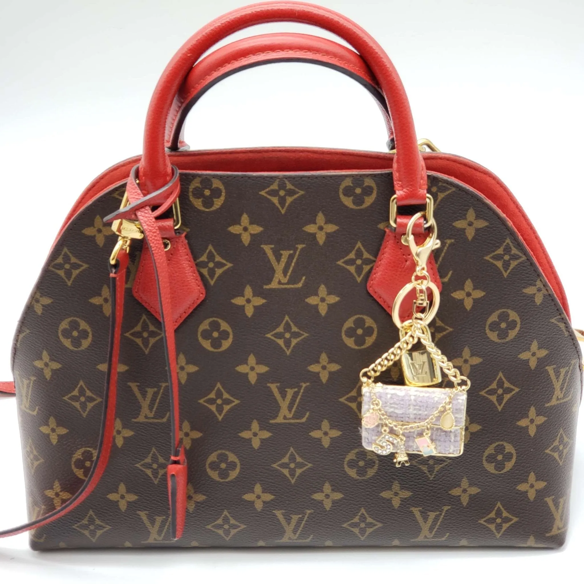 100%  Louis Vuitton Lock and Key with Unbranded Keychain, Keycharm, Bagcharm