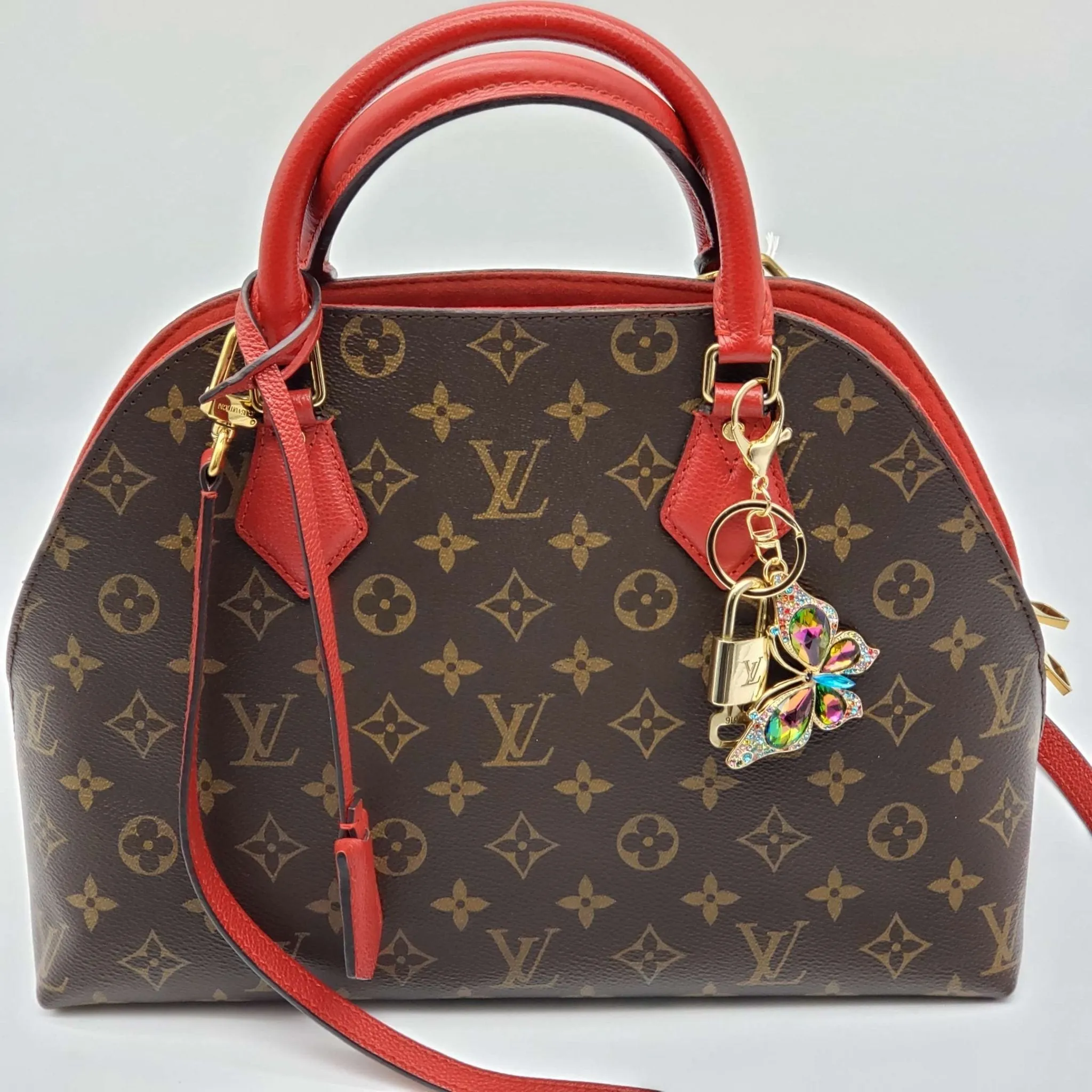 100%  Louis Vuitton Lock and Key with Unbranded Keychain, Keycharm, Bagcharm