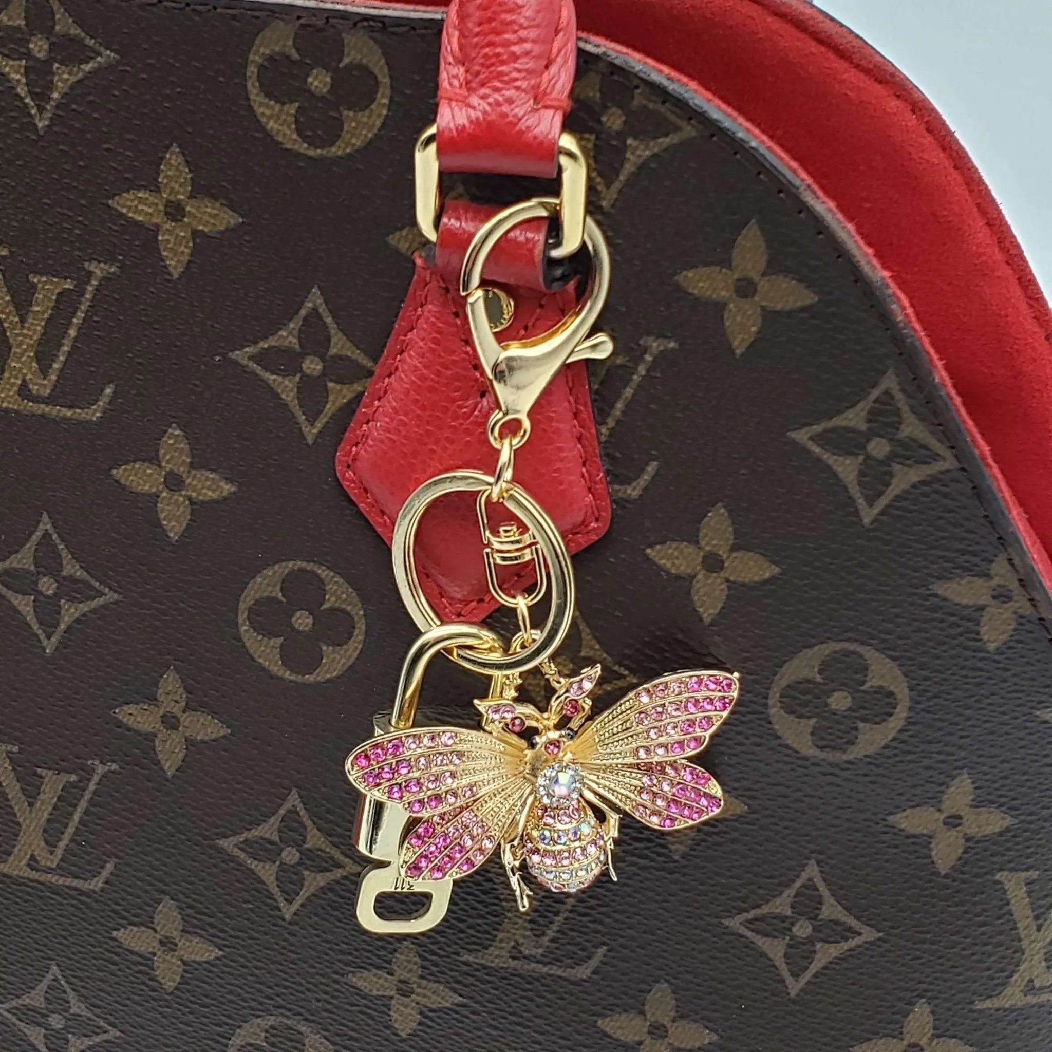 100%  Louis Vuitton Lock and Key with Unbranded Keychain, Keycharm, Bagcharm
