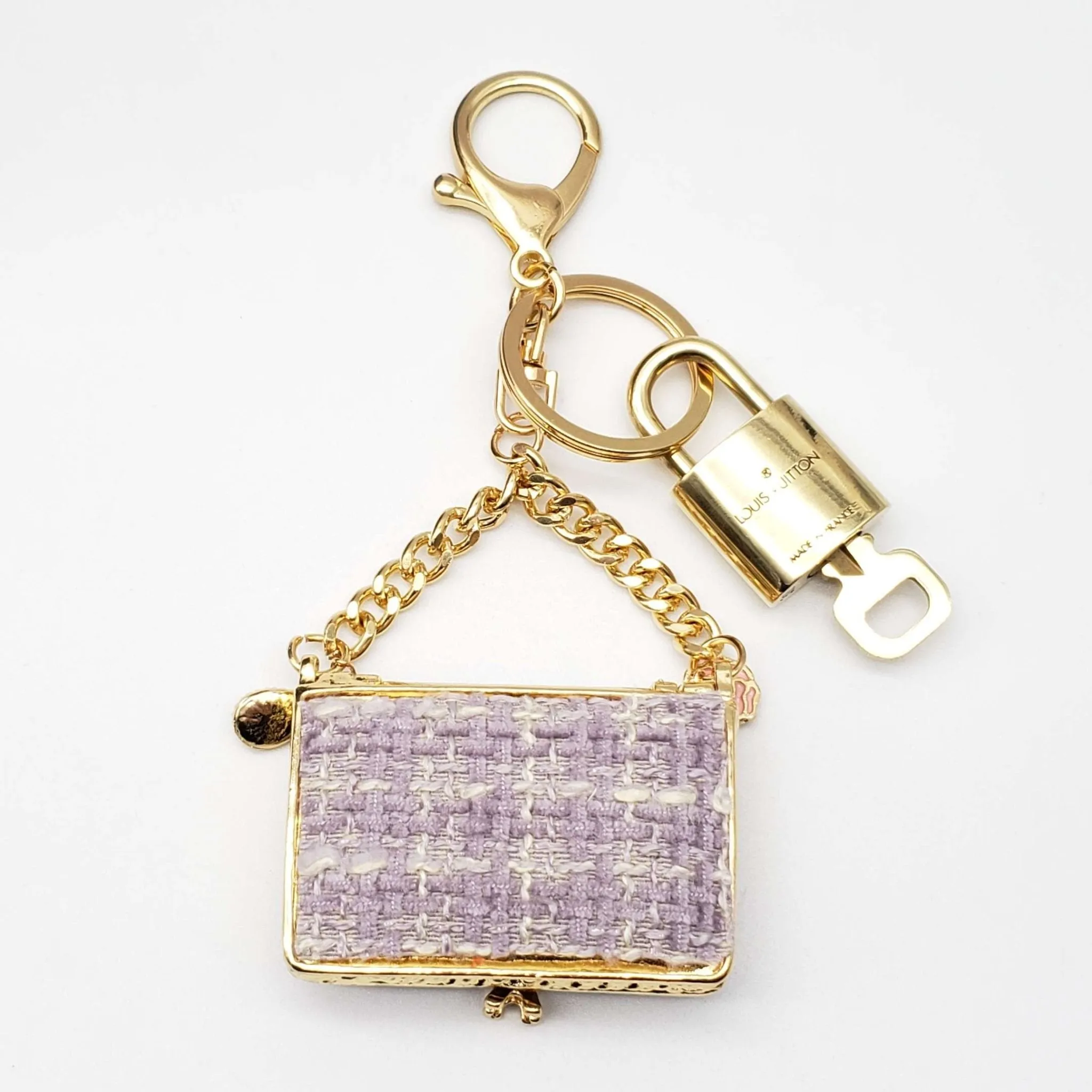 100%  Louis Vuitton Lock and Key with Unbranded Keychain, Keycharm, Bagcharm