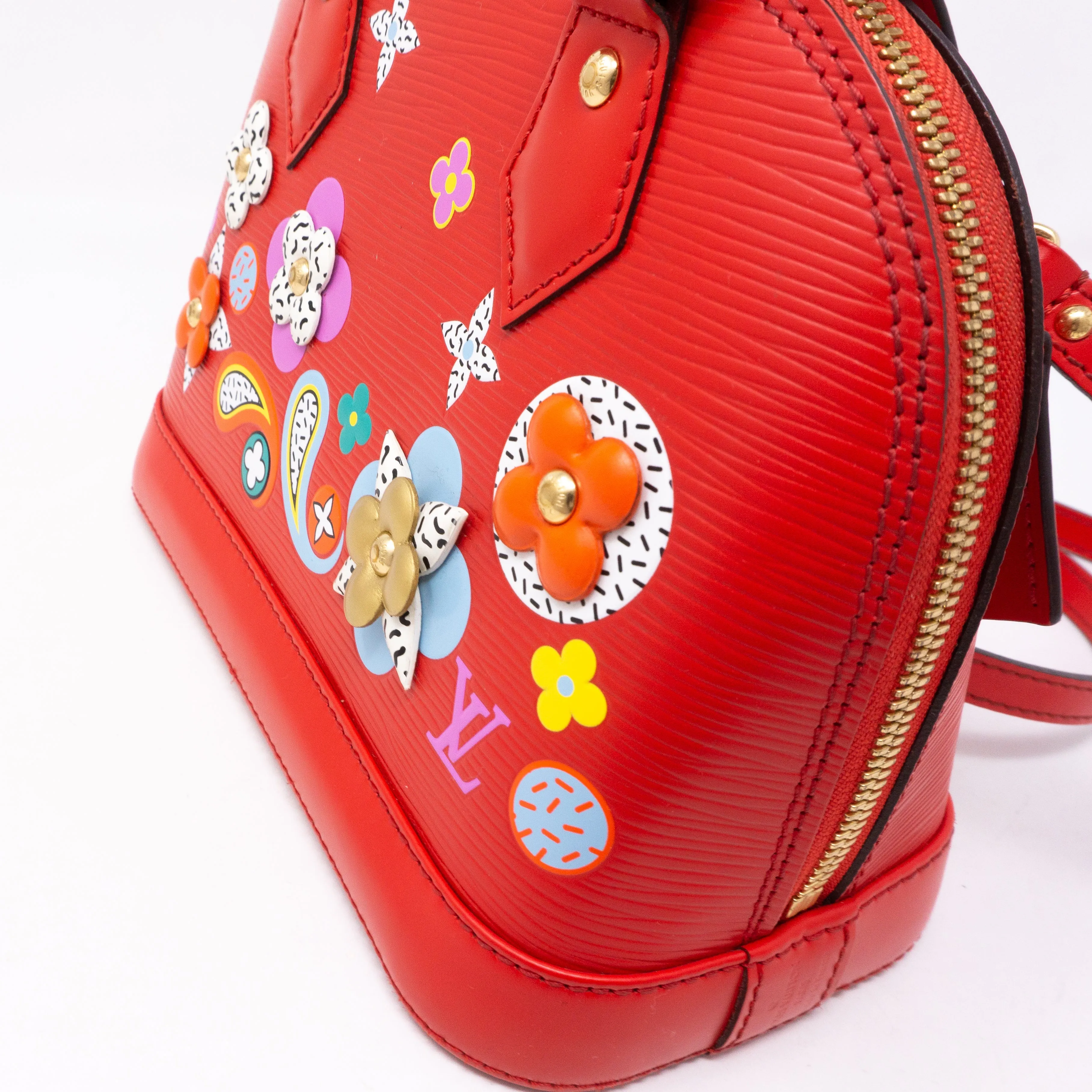 Alma BB Epi Red Blooming Flowers