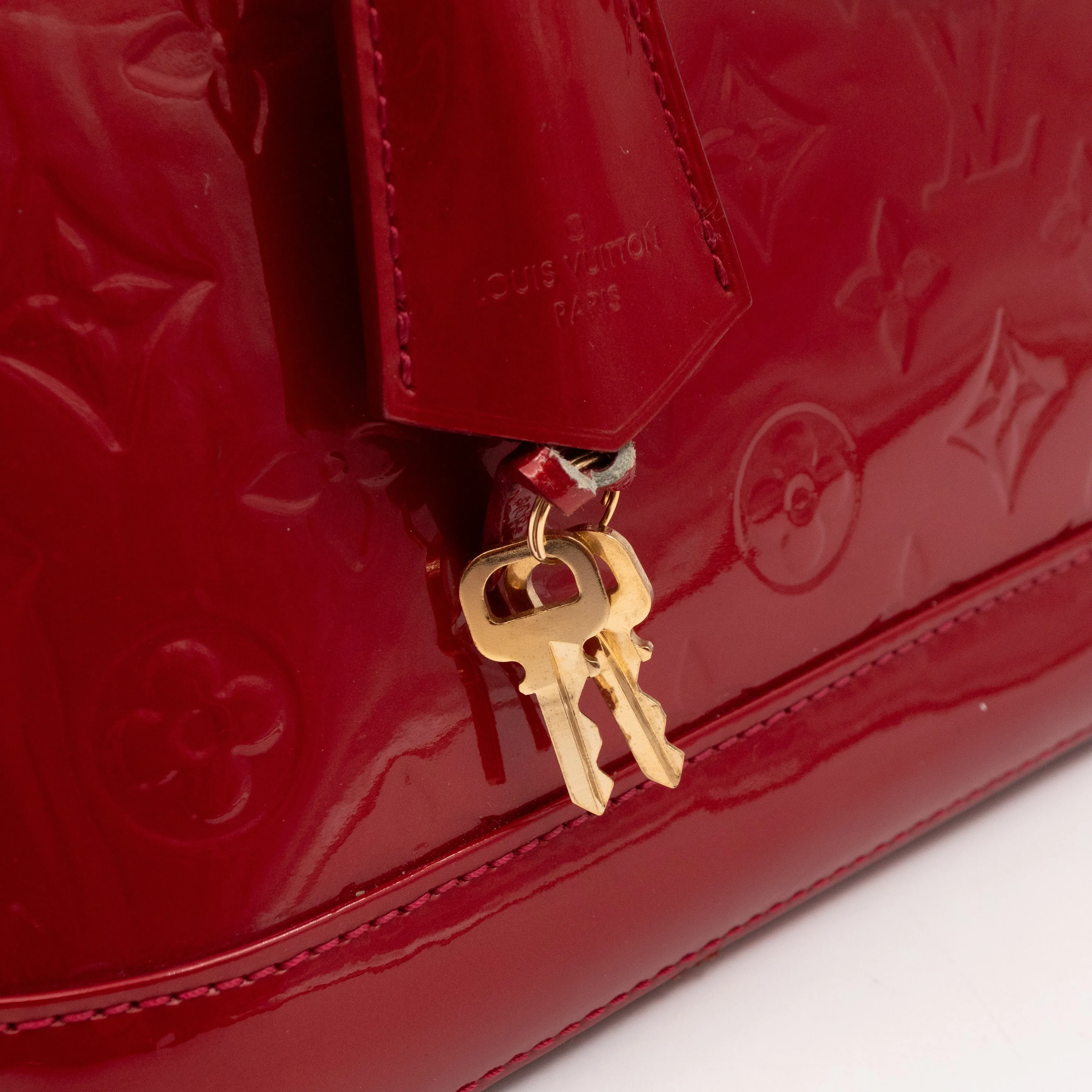 Alma PM Vernis Red with Shoulder Strap