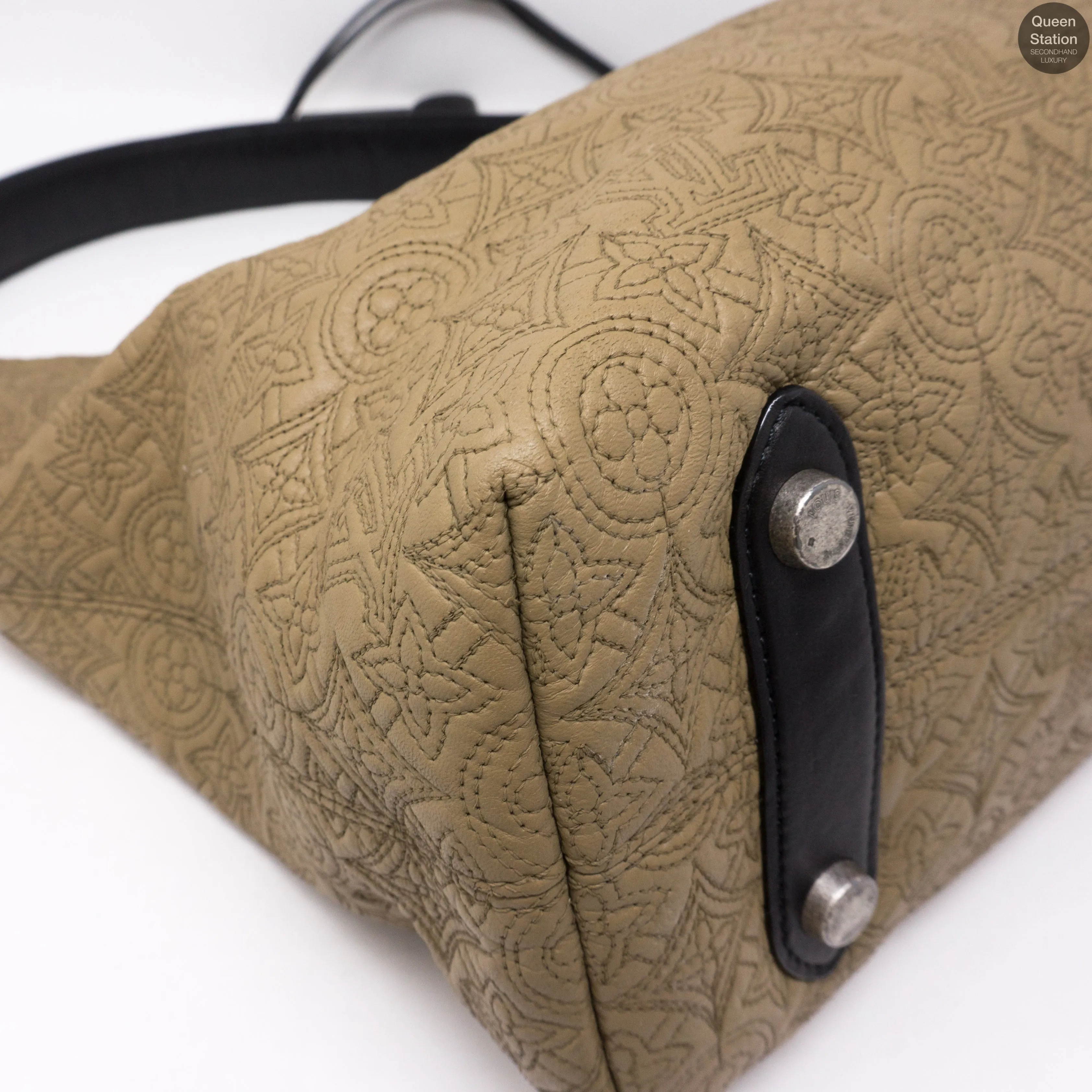 Antheia Hobo PM Khaki Quilted Leather