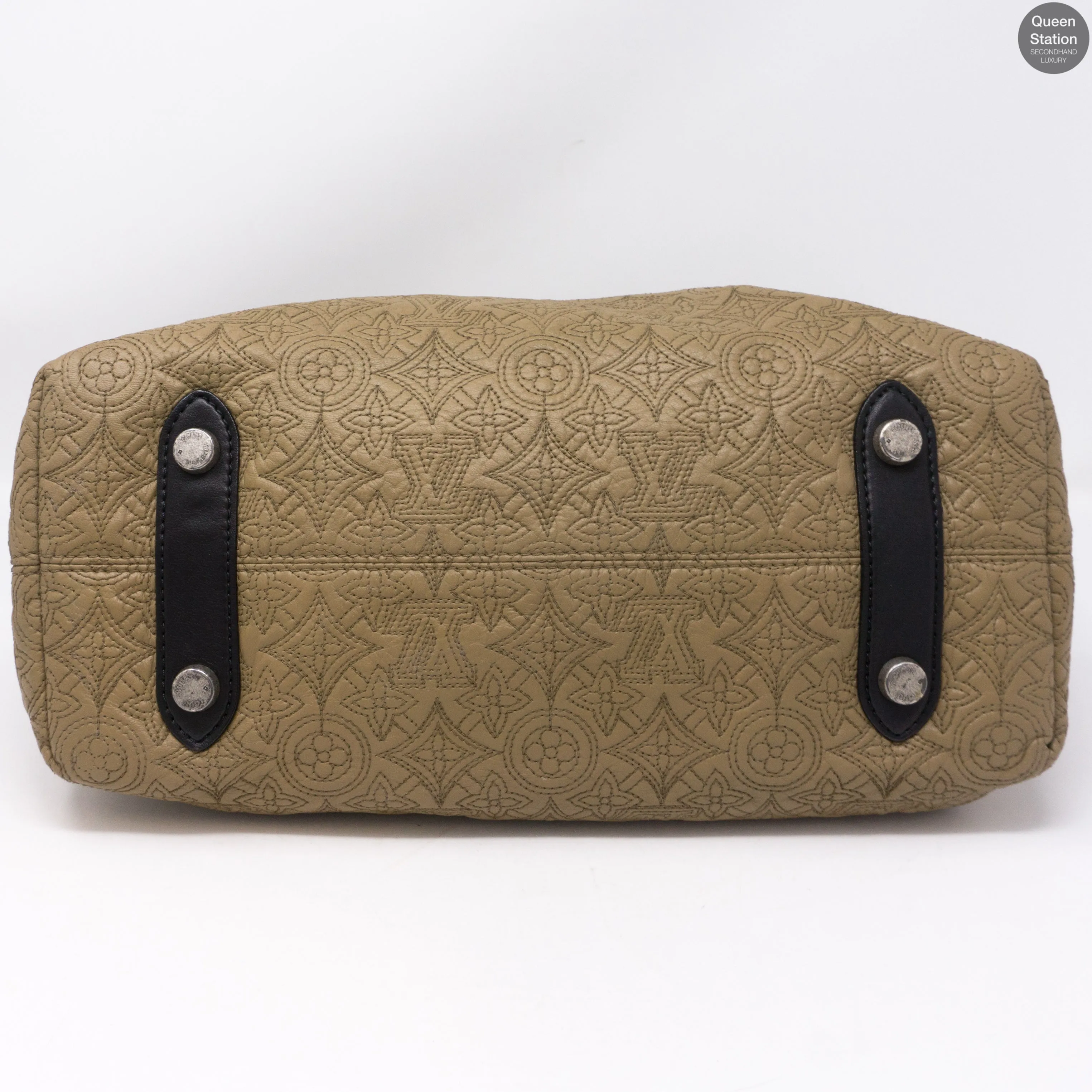 Antheia Hobo PM Khaki Quilted Leather