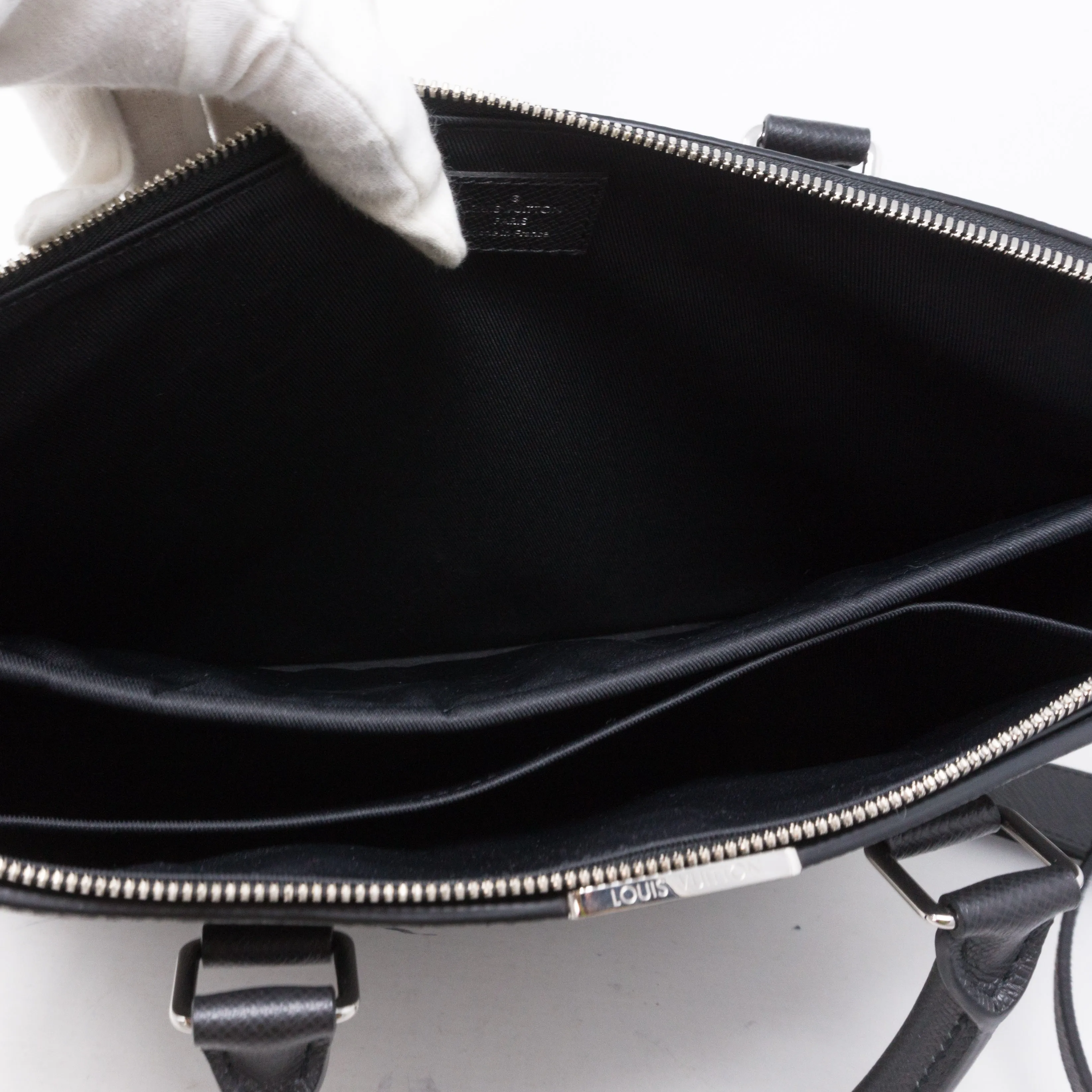 Anton Soft Briefcase Black Taiga Leather