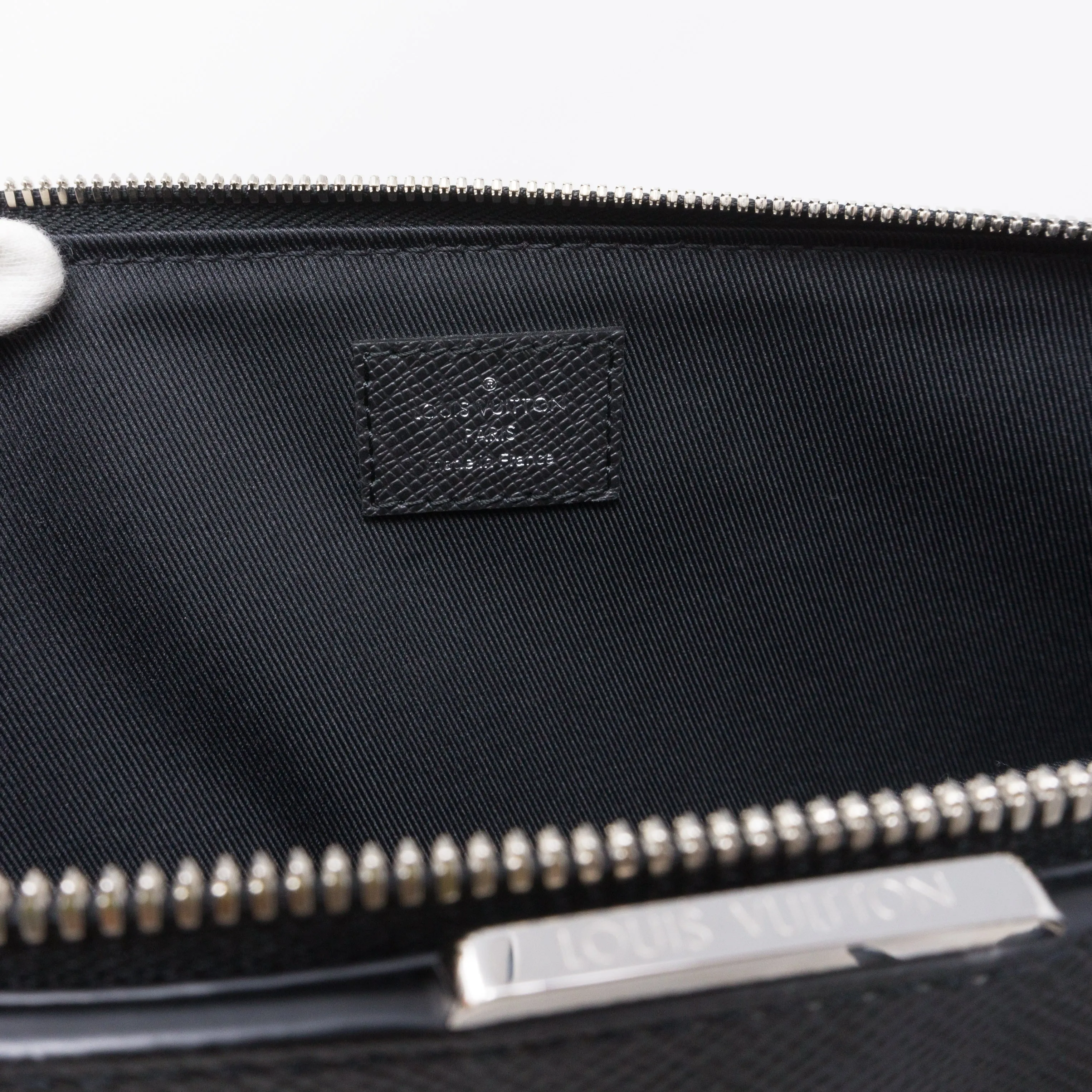 Anton Soft Briefcase Black Taiga Leather