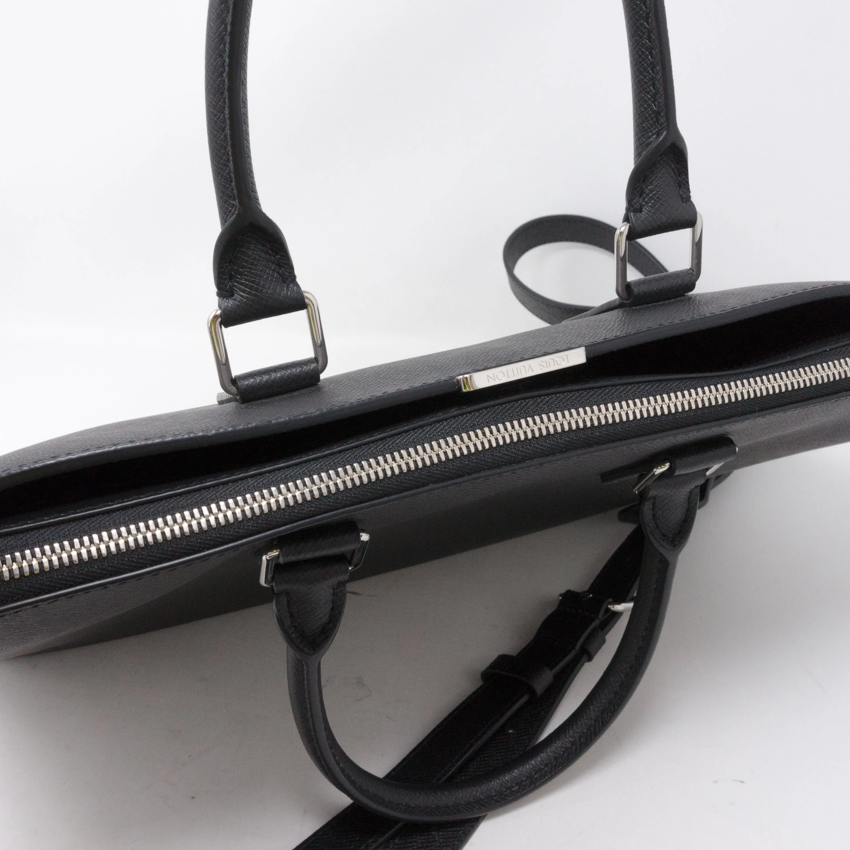 Anton Soft Briefcase Black Taiga Leather