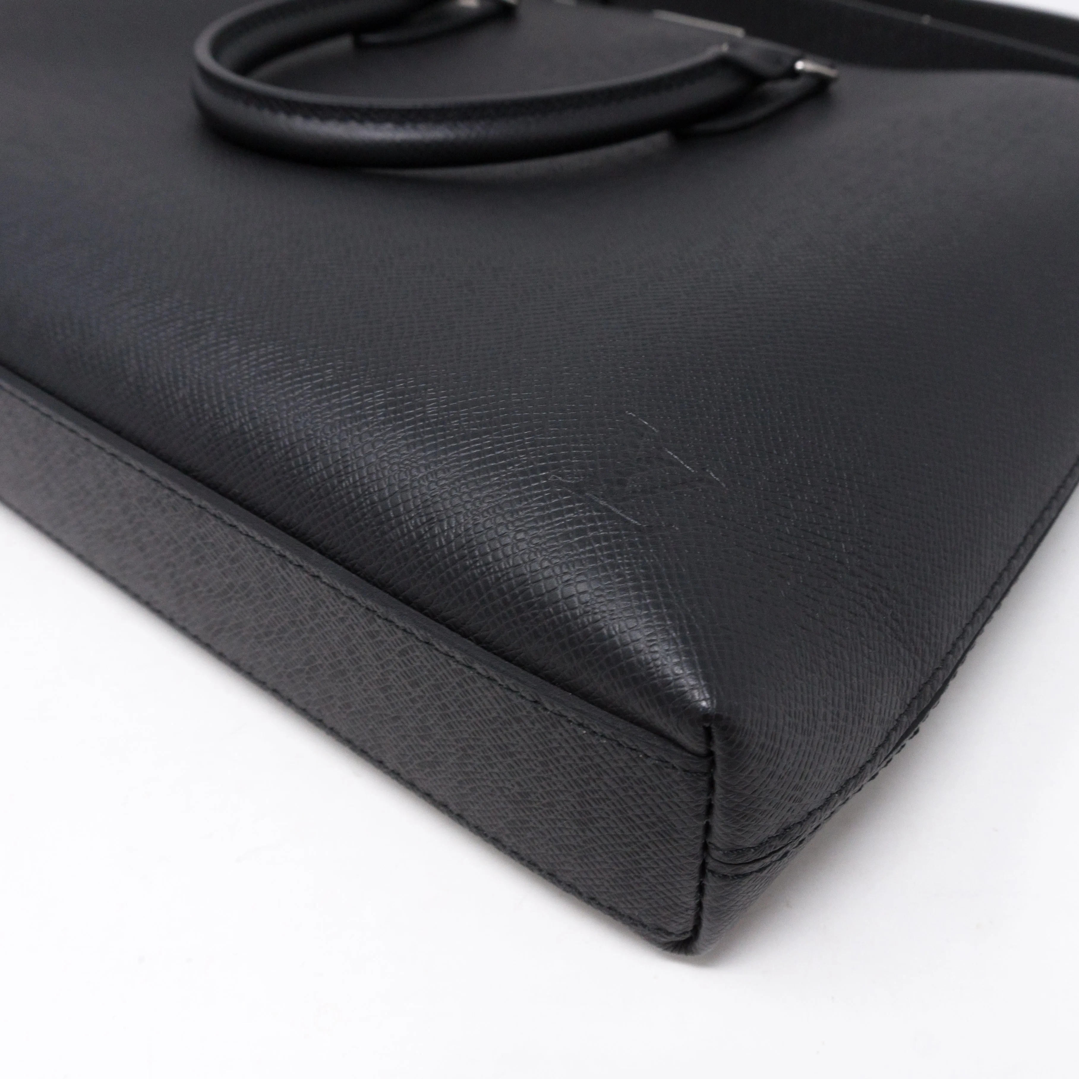 Anton Soft Briefcase Black Taiga Leather