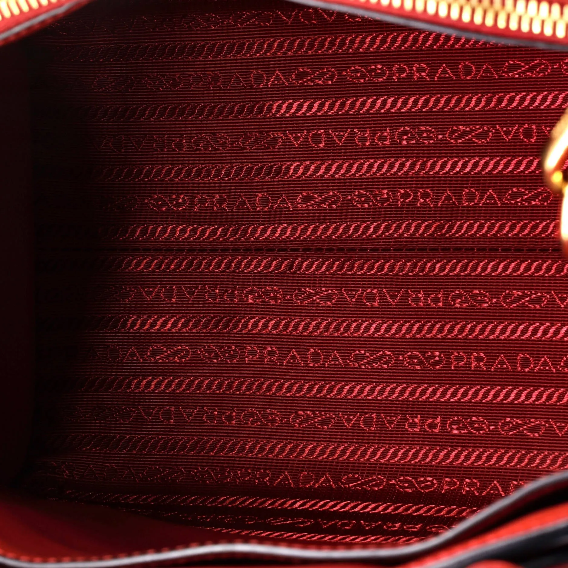 Artsy Handbag Monogram Empreinte Leather MM