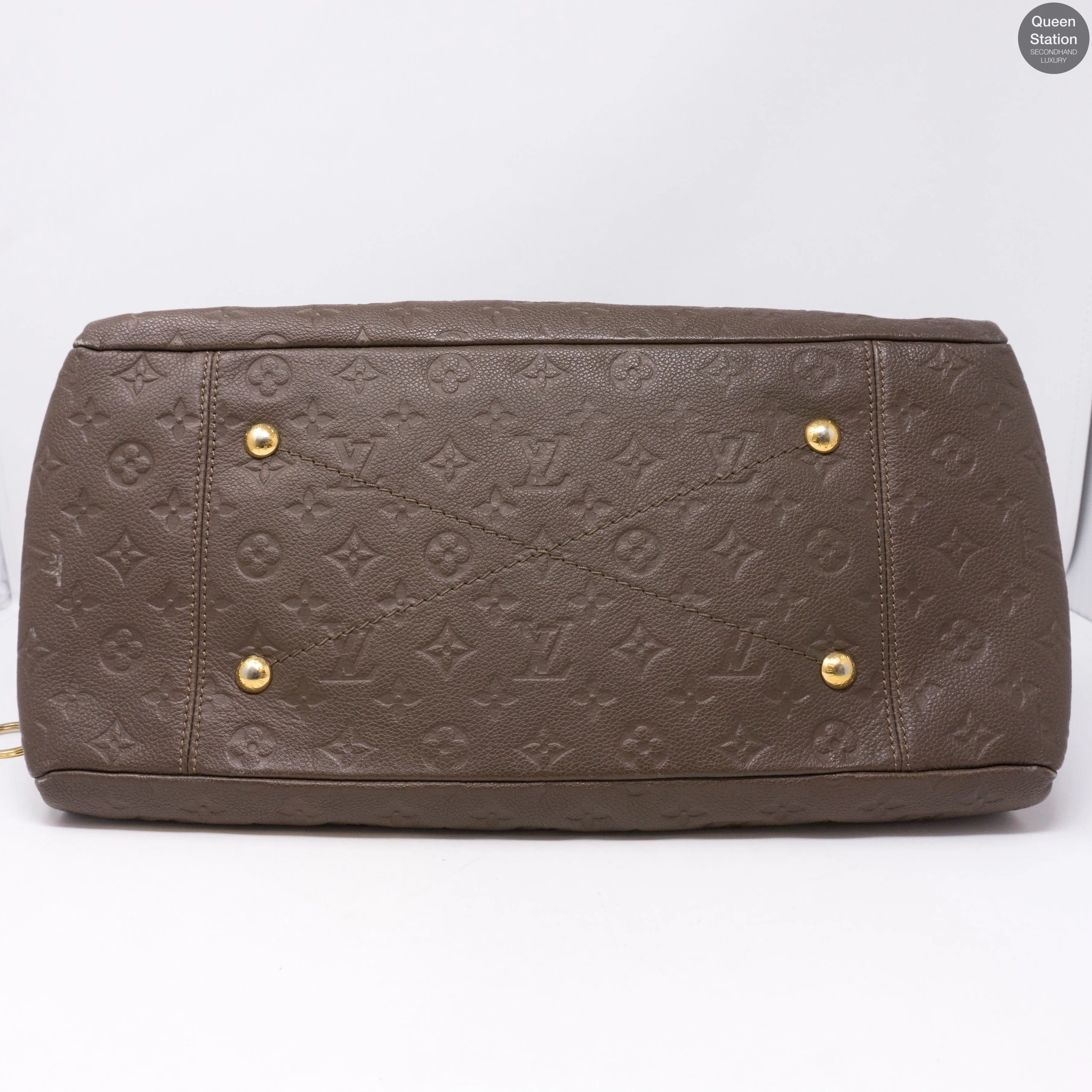 Artsy Monogram Empreinte Leather