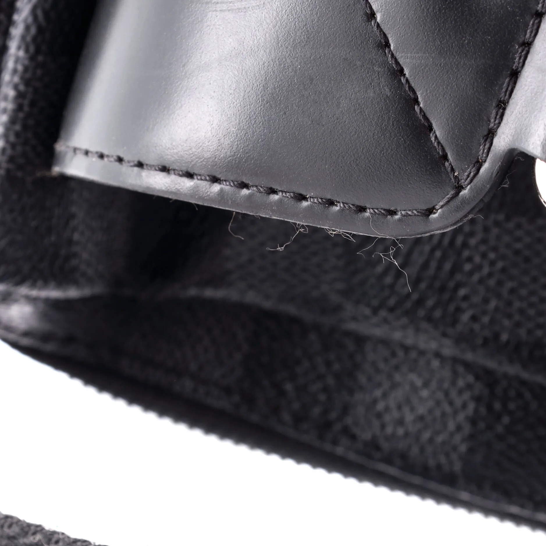 Avenue Sling Bag Damier Graphite