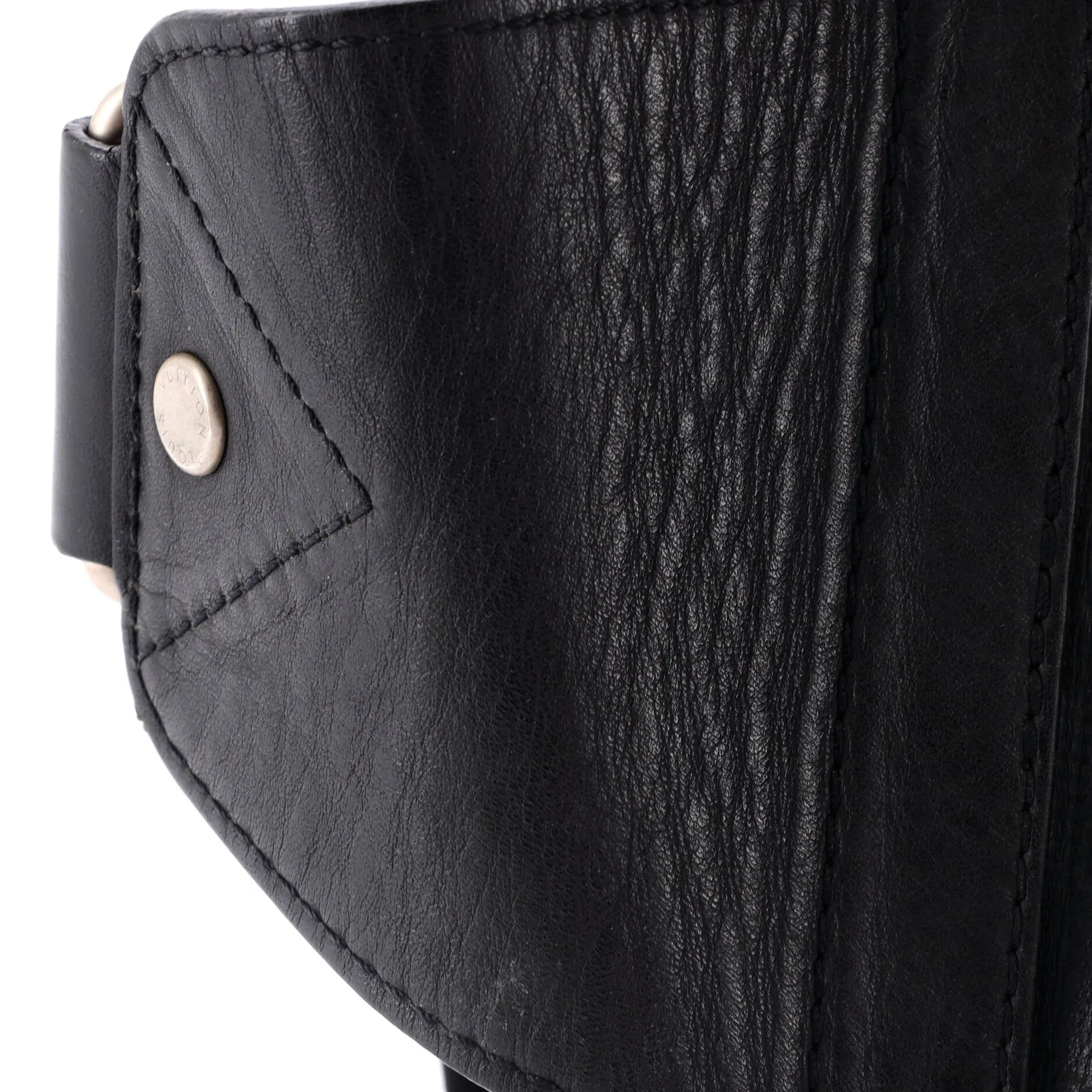 Avenue Sling Bag Damier Infini Leather