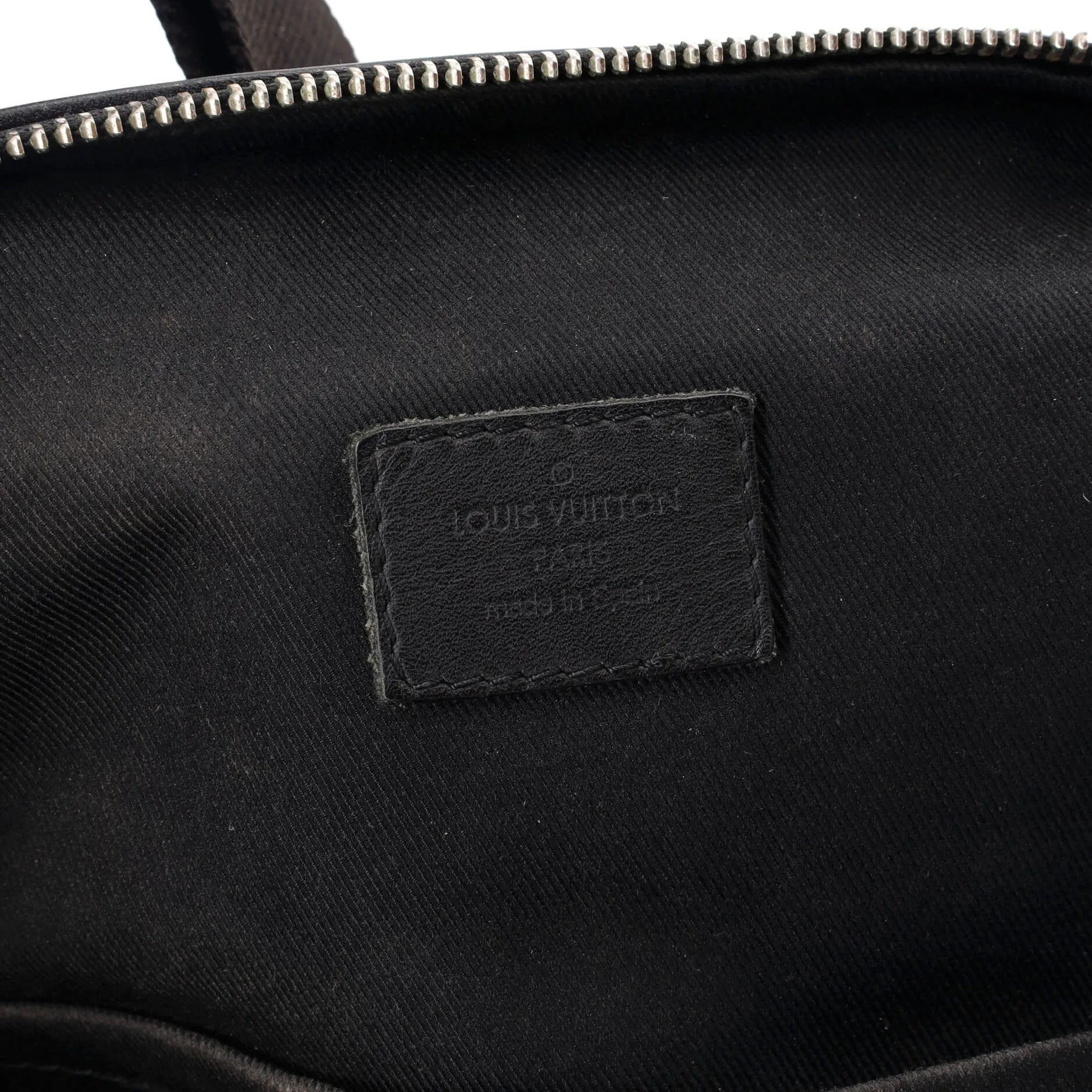 Avenue Sling Bag Damier Infini Leather