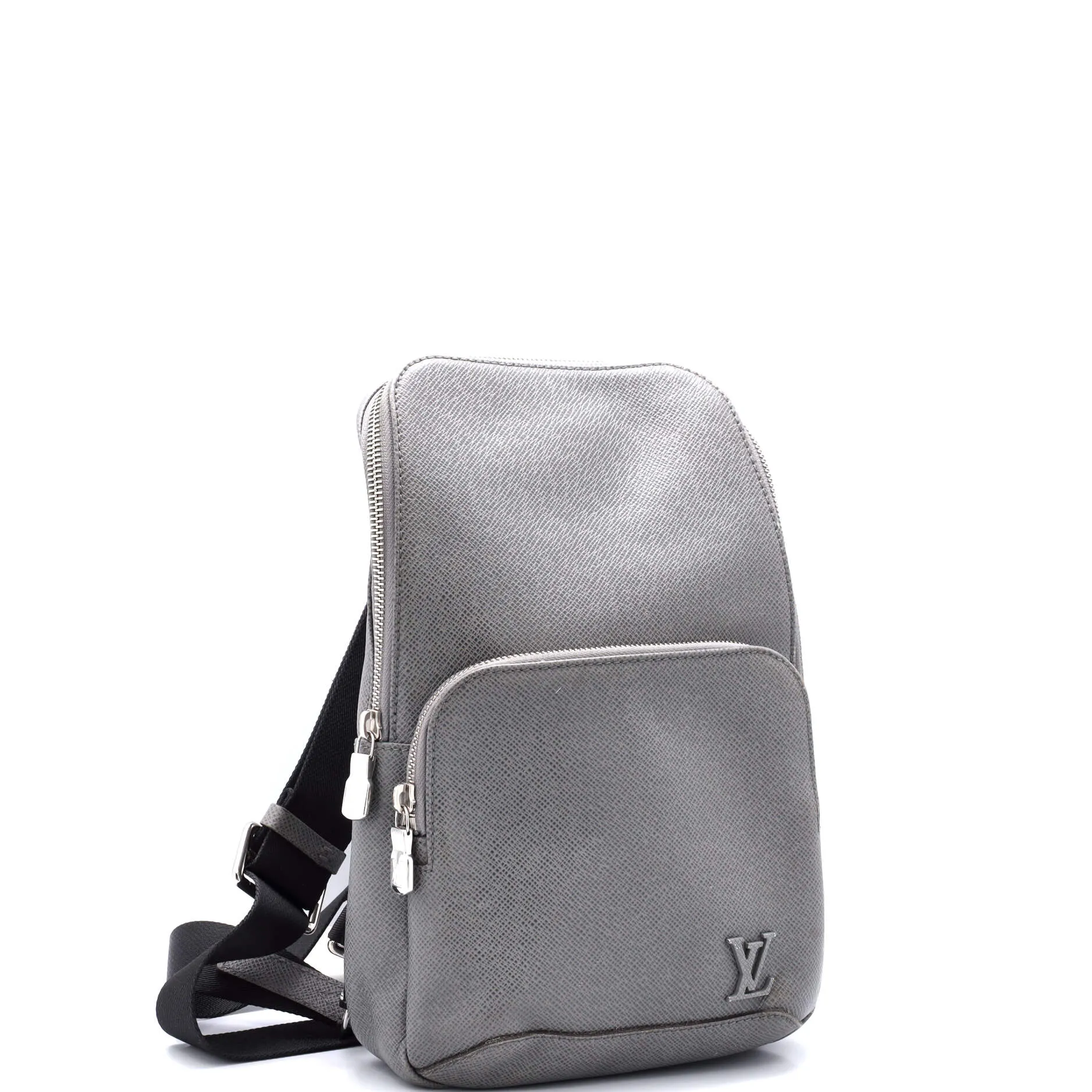 Avenue Sling Bag Taiga Leather
