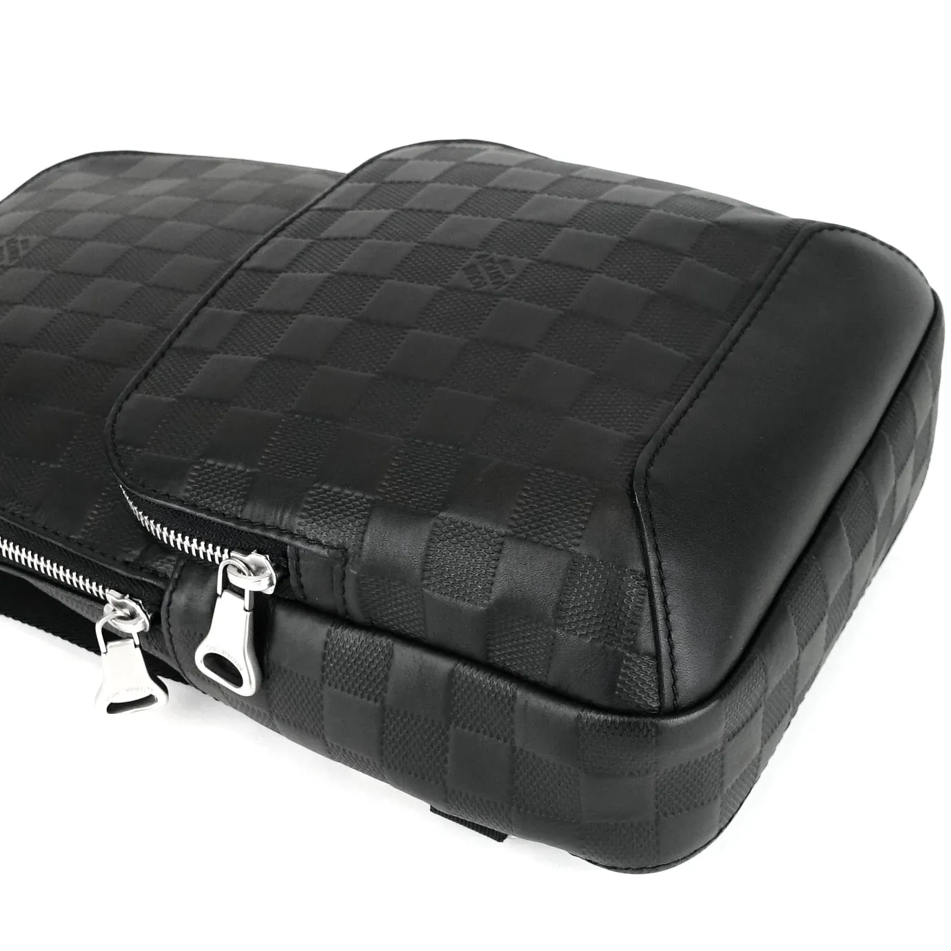 Avenue Sling Damier Infini Leather Bag