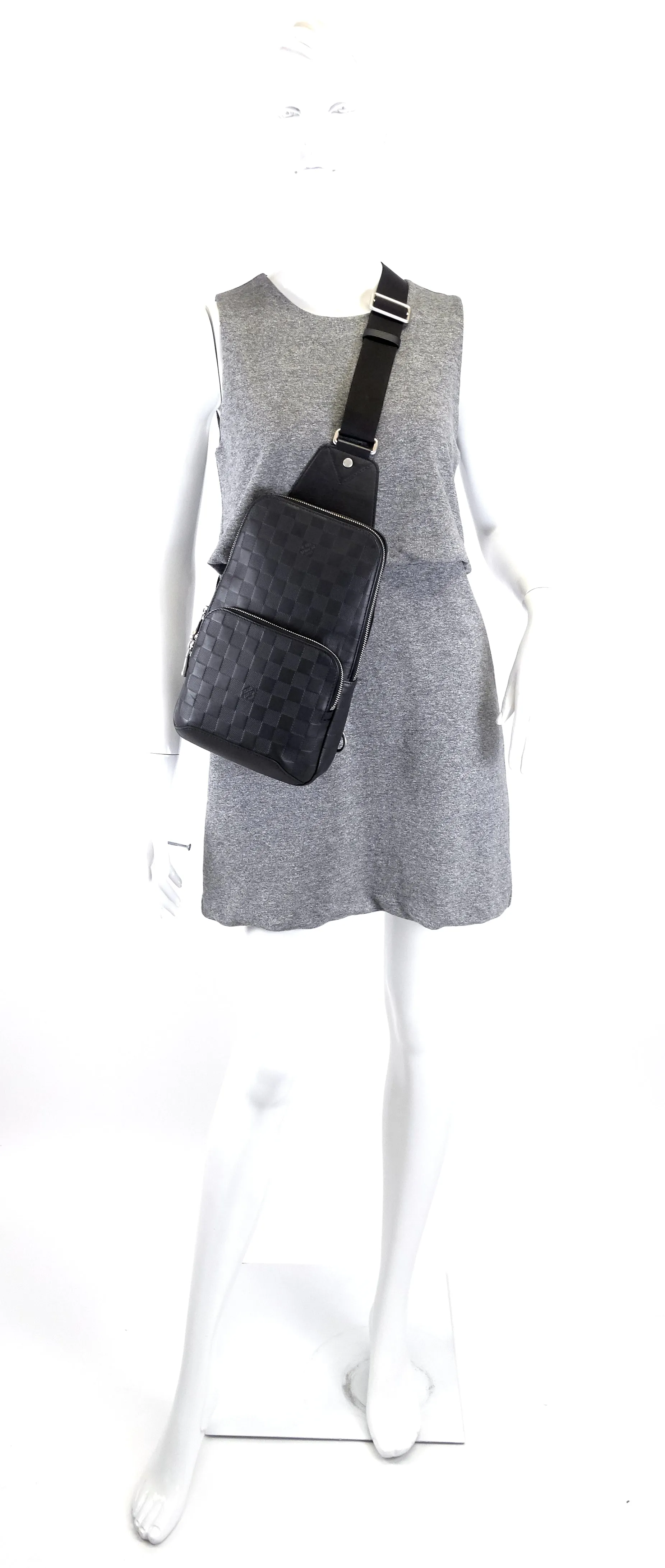 Avenue Sling Damier Infini Leather Bag