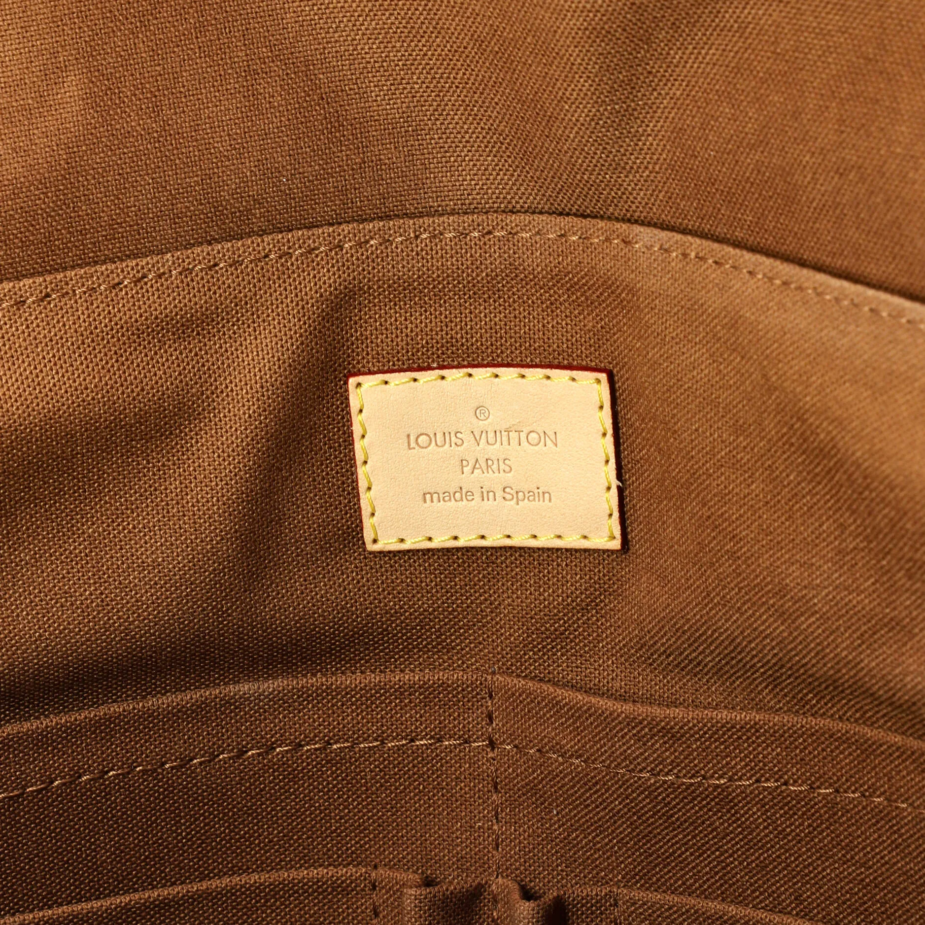 Beaubourg Messenger Bag Monogram Canvas MM