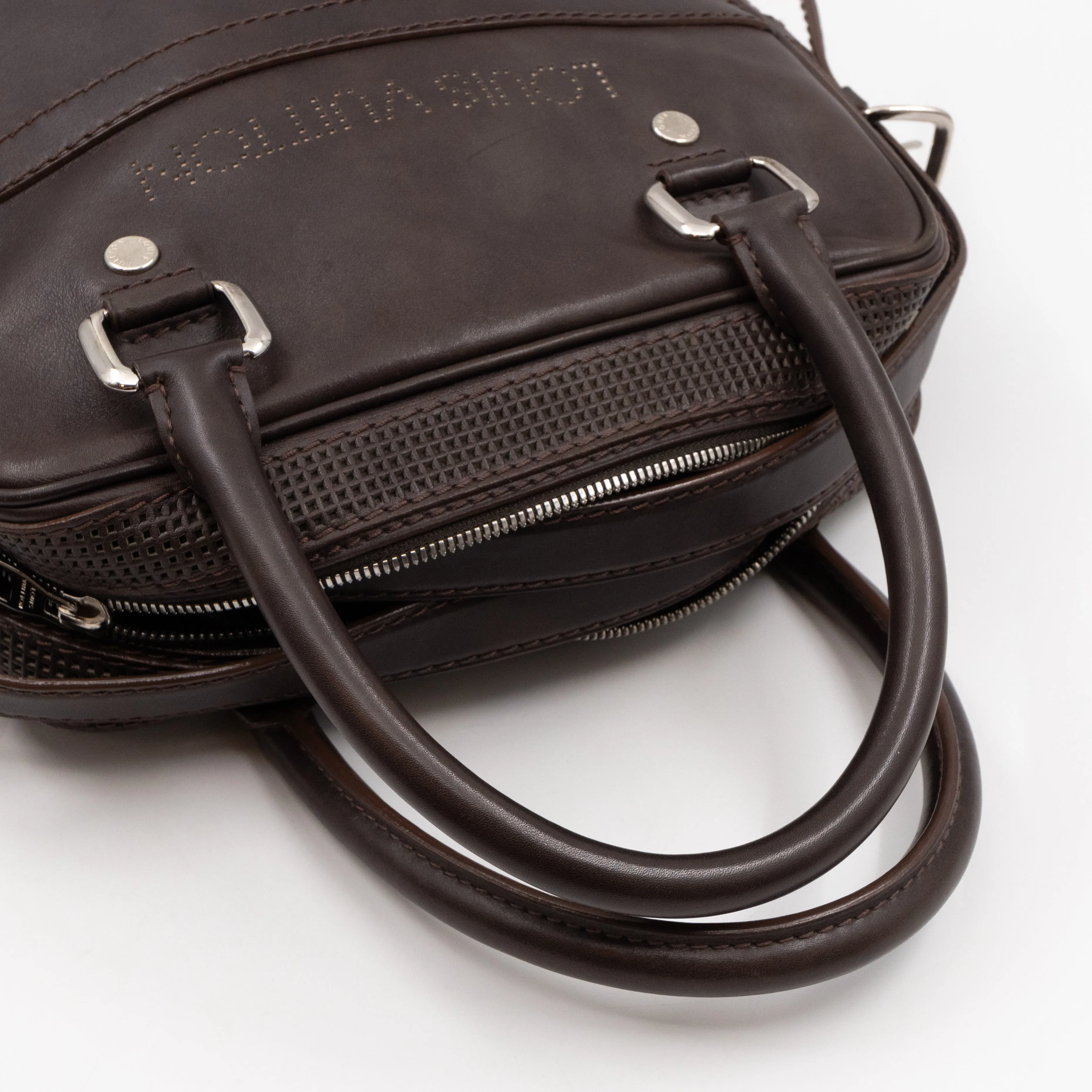 Bequia Porte Document Vertical Brown Leather