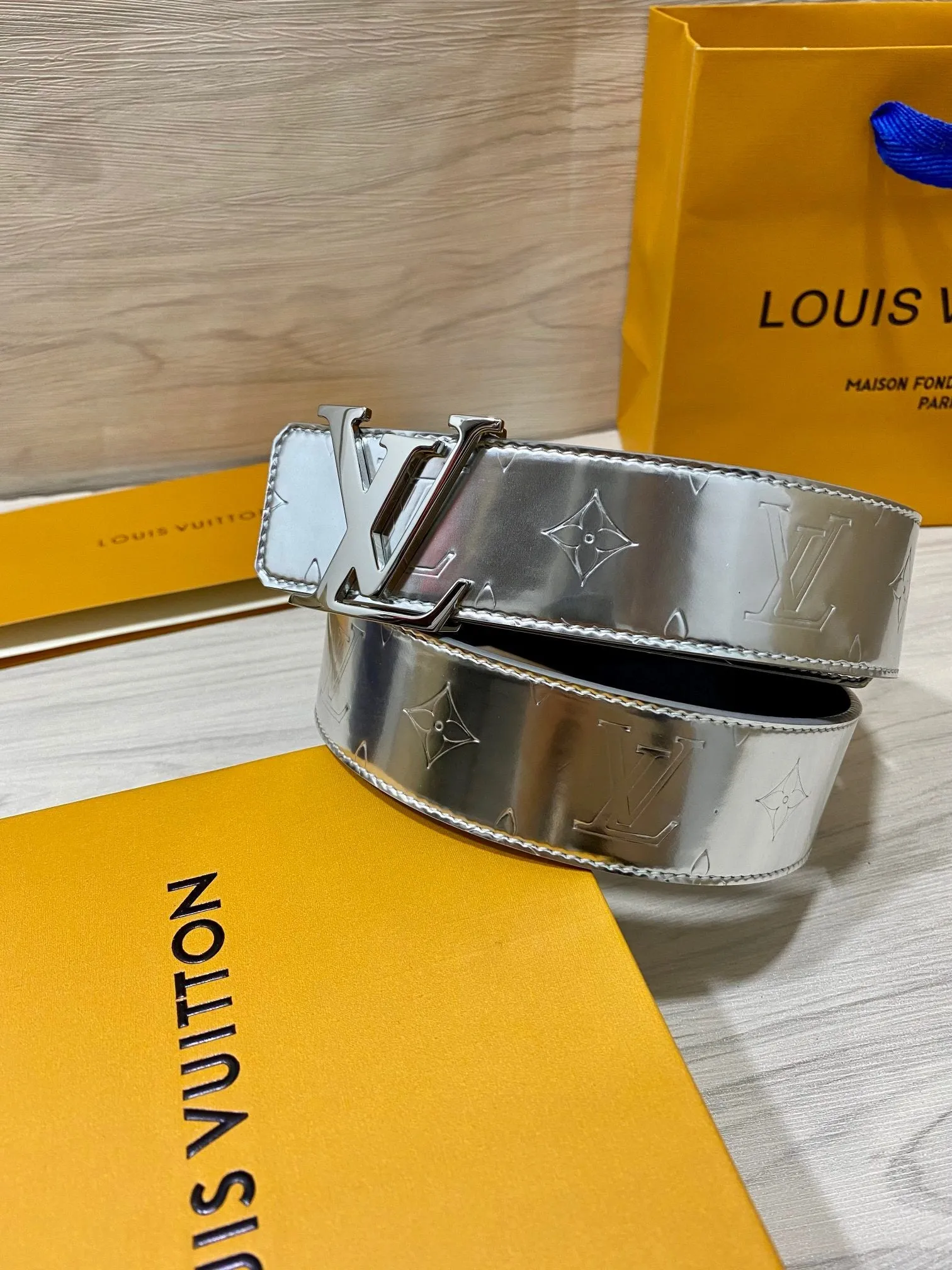 BL151  9 Wide:4cm