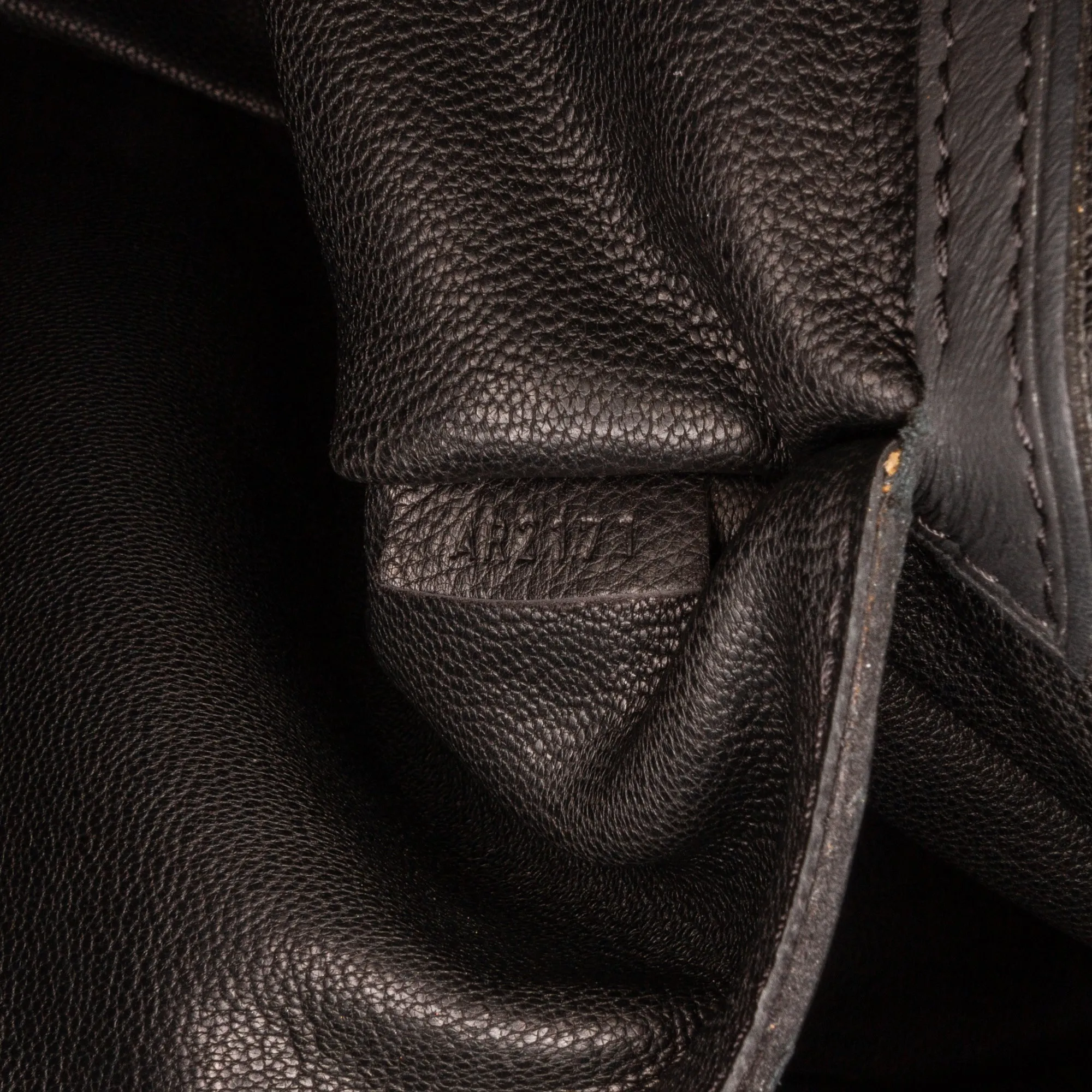 Black Louis Vuitton Cuir Obsession Lockit East-West HandBag