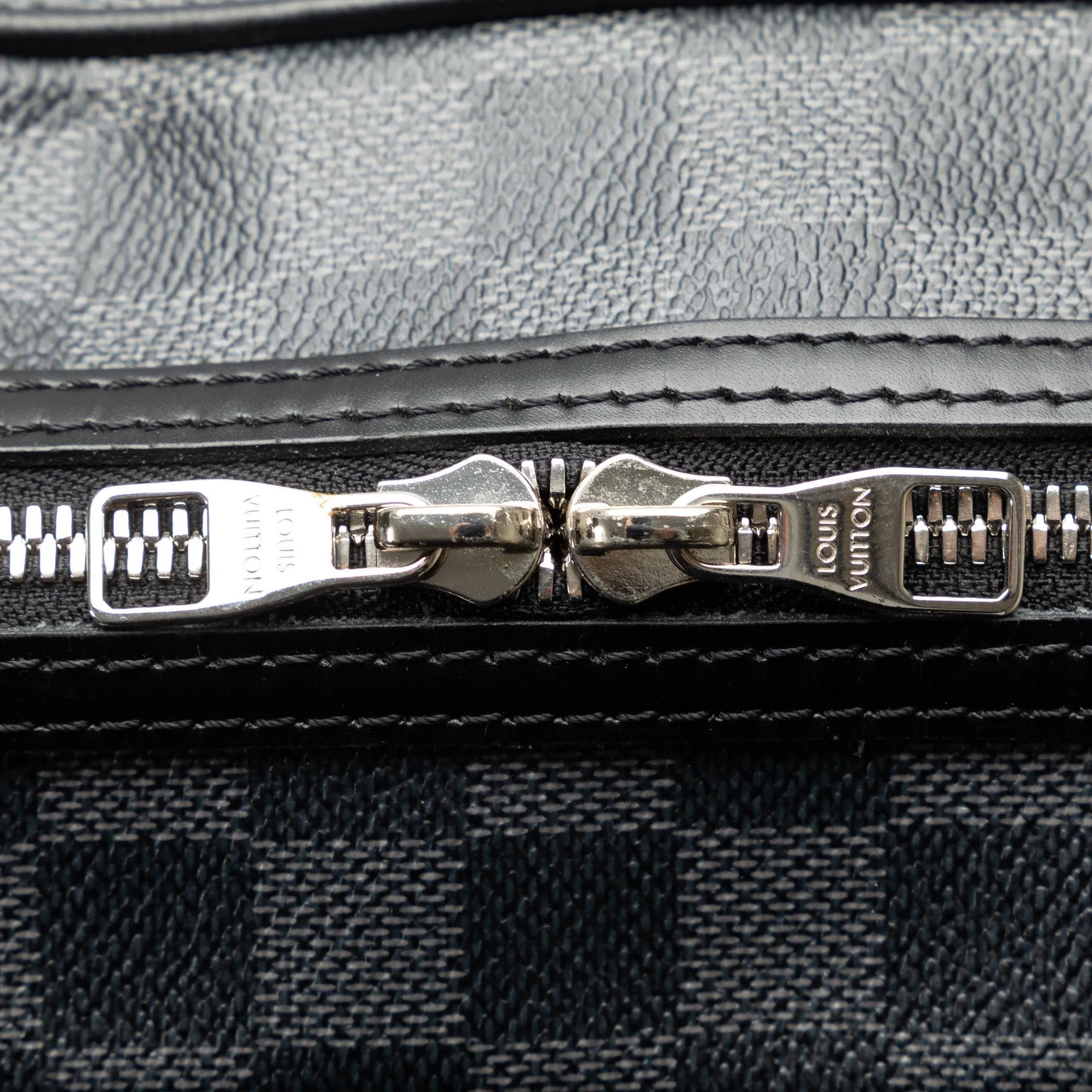 Black Louis Vuitton Damier Graphite Sac Leoh