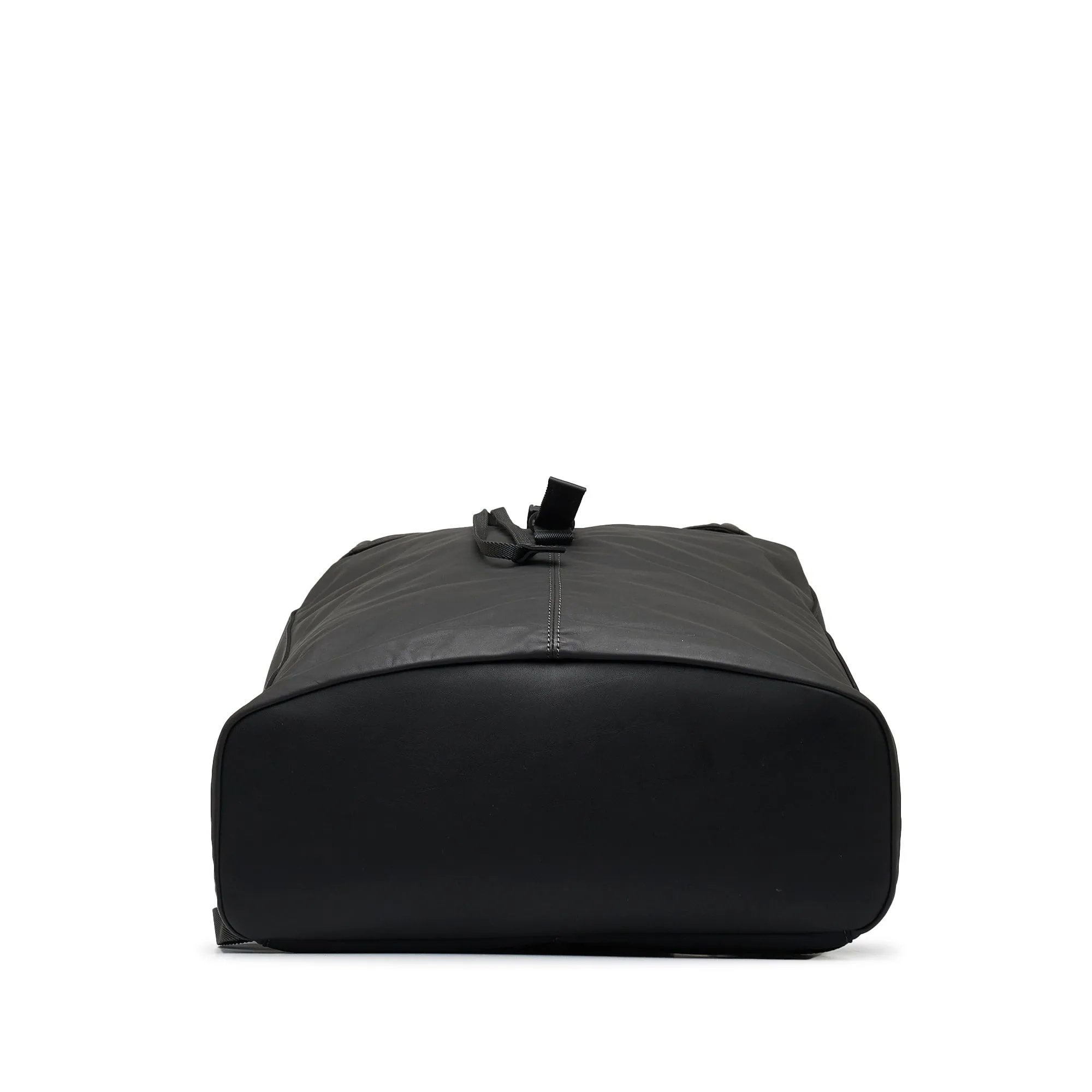 Black Louis Vuitton V-Line Pulse