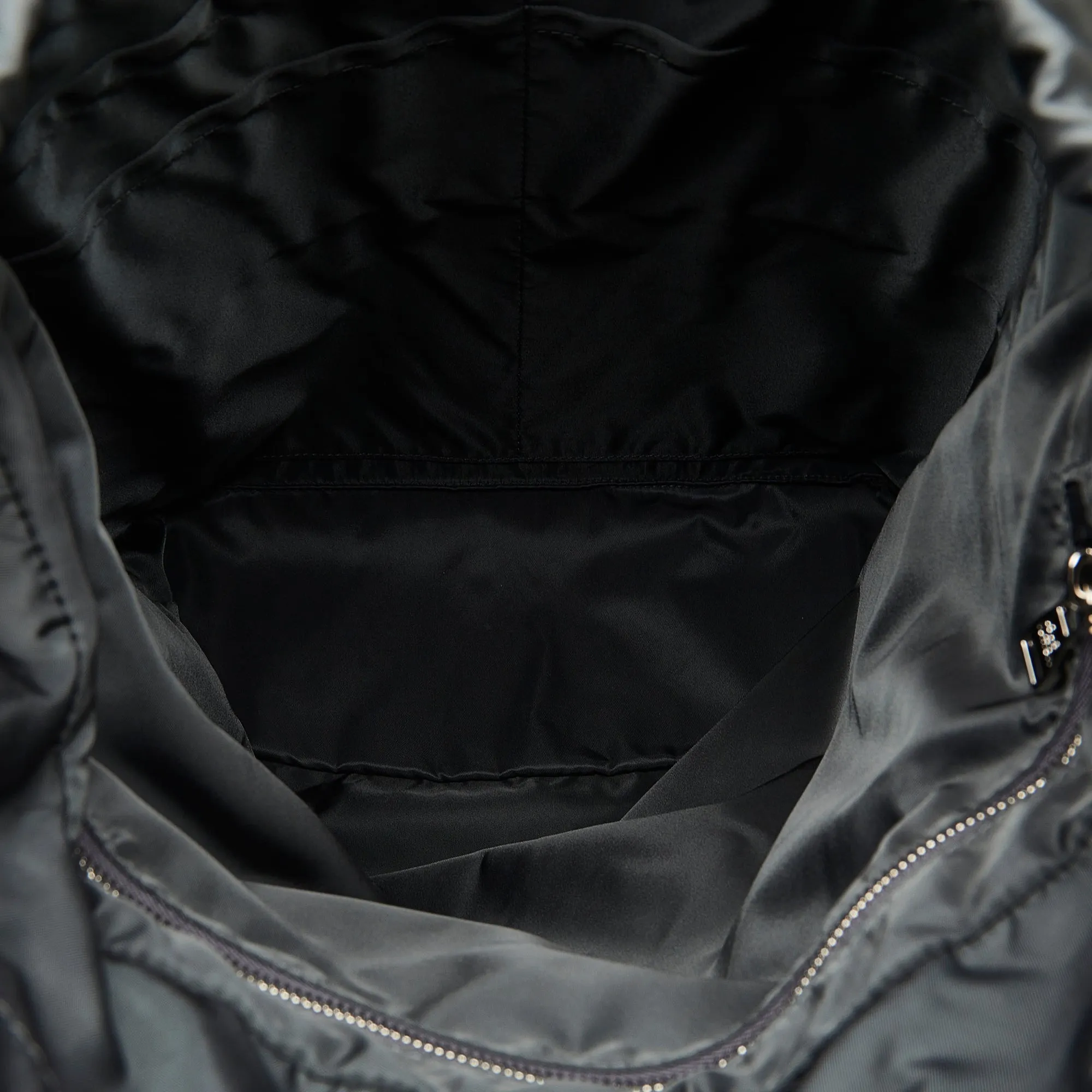 Black Louis Vuitton V-Line Pulse