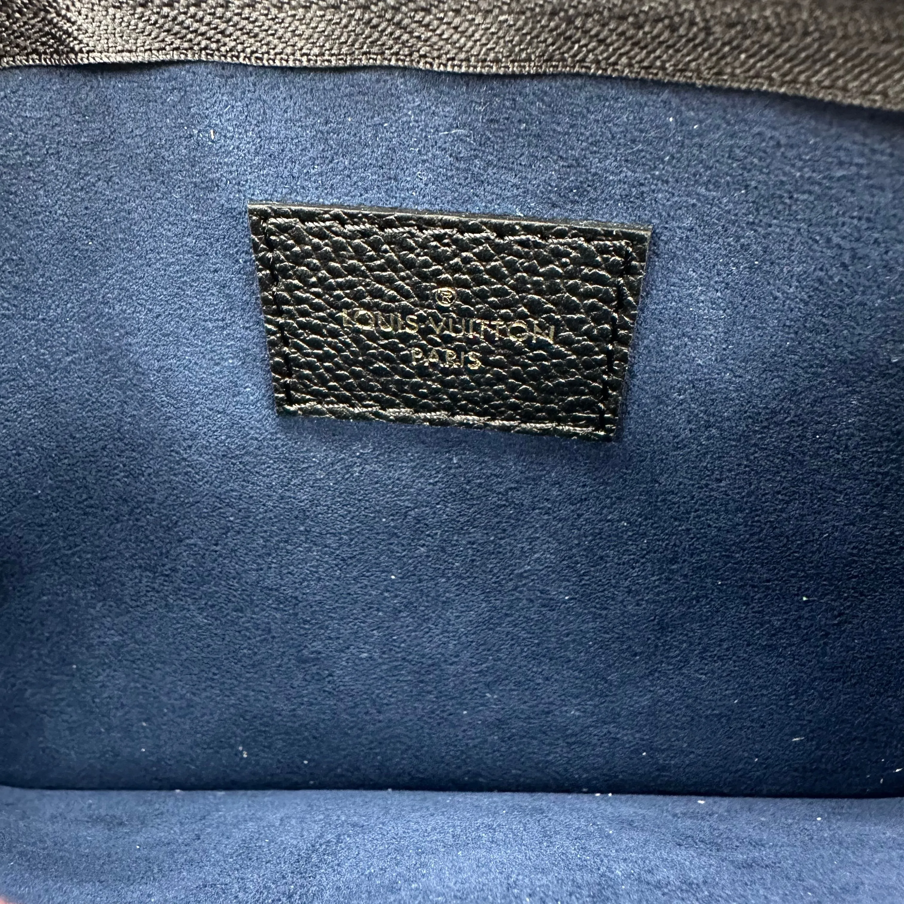 Black WRISTLET Luxury DESIGNER by Louis Vuitton Size:MEDIUM