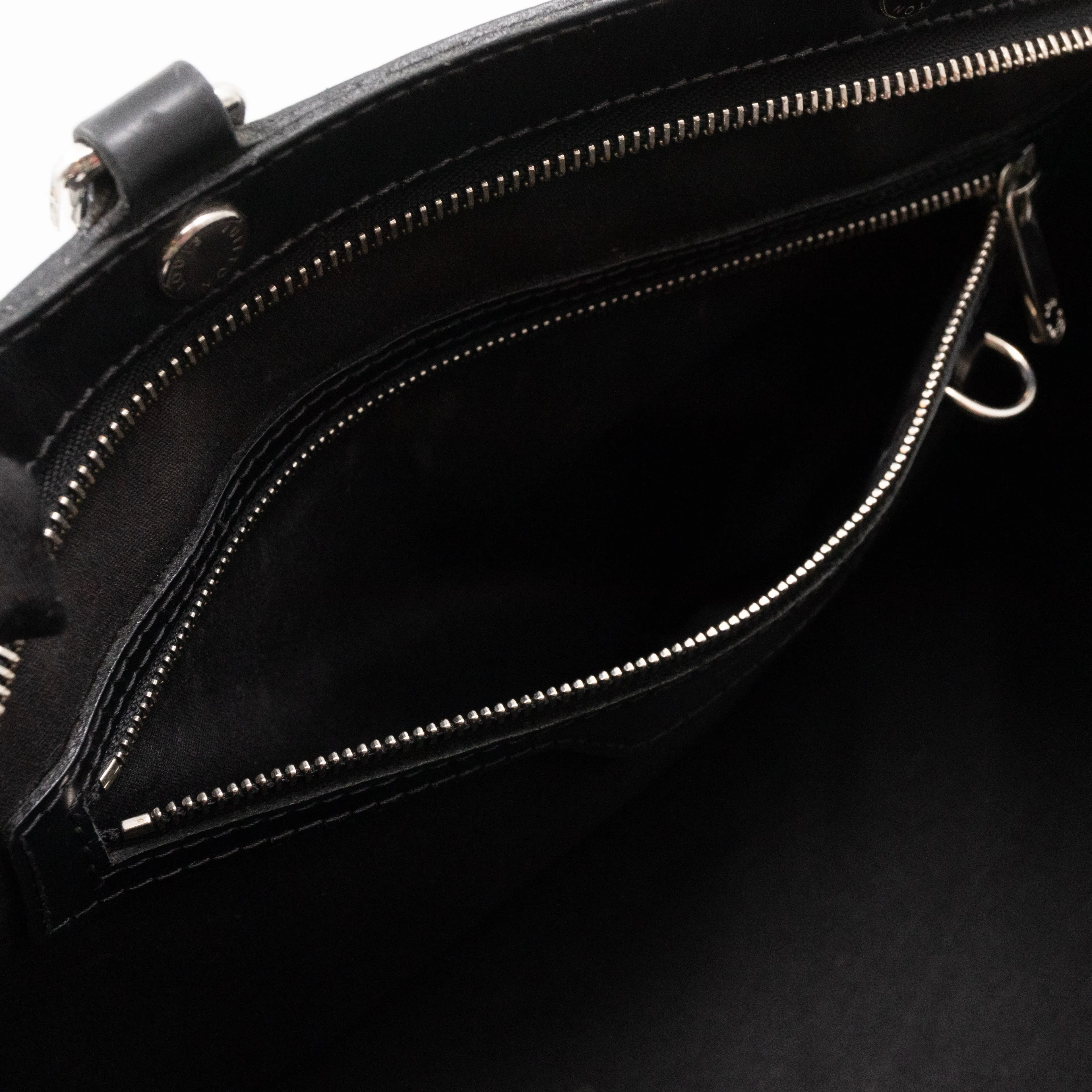Brea MM Black Epi Leather with Rouge Silver Charm